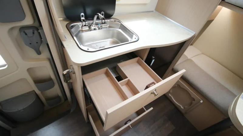 覽眾C6房車(chē) 覽眾C6房車(chē)