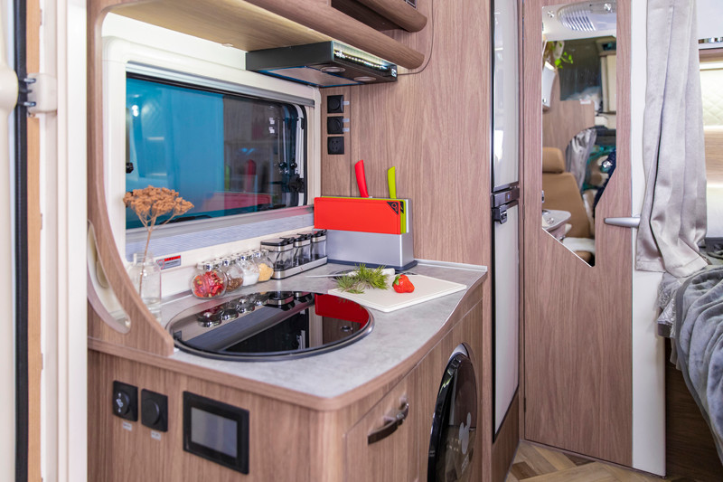 依維柯房車和皮卡房車到底怎么選? 依維柯房車和皮卡房車到底怎么選?