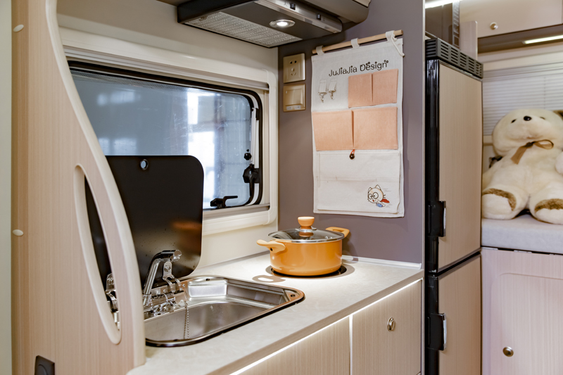 自由炮領(lǐng)銜，引爆成都房車展