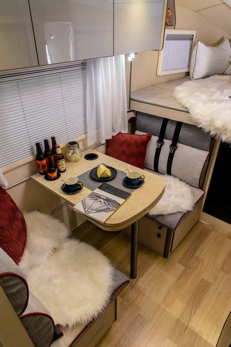 覽眾自由炮登陸上海汽車展長(zhǎng)城展臺(tái) 覽眾自由炮登陸上海汽車展長(zhǎng)城展臺(tái)