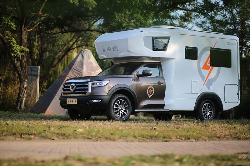 C本就能開，新款時(shí)尚越野房車，動力沒得說