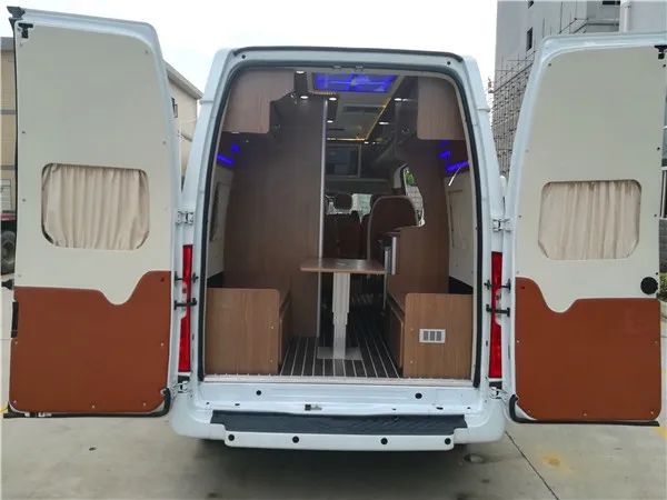 想買輛房車環游中國，該選B型還是C型？